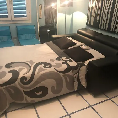 Homestay La Tana Di Riku *